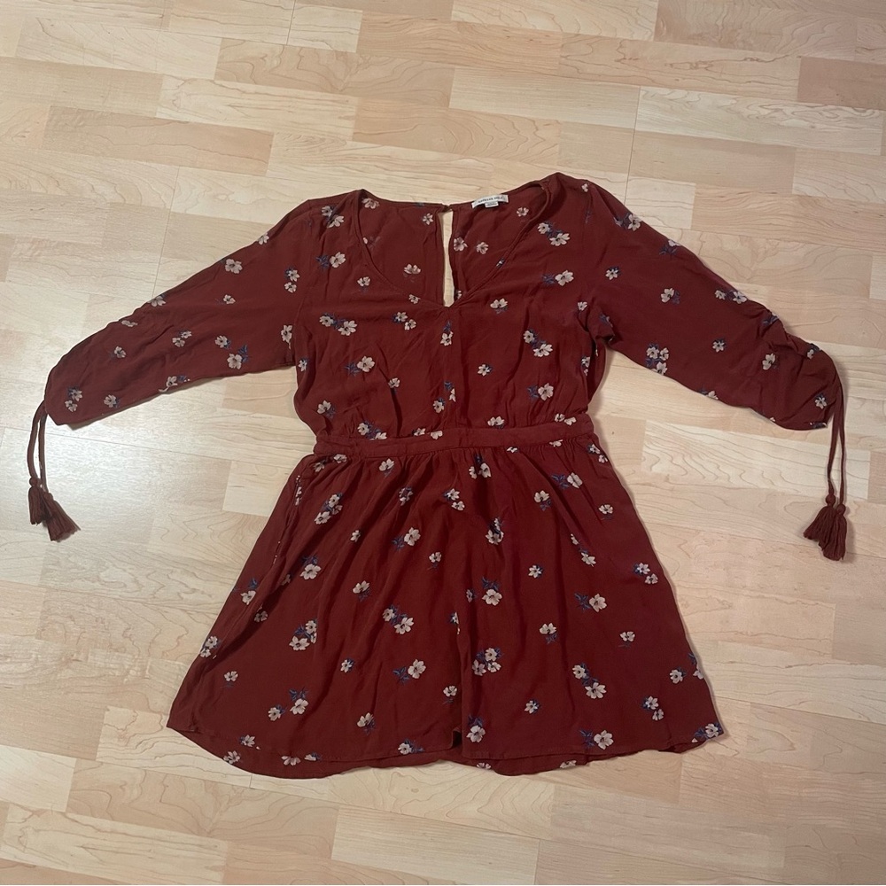 American Eagle floral maroon dress